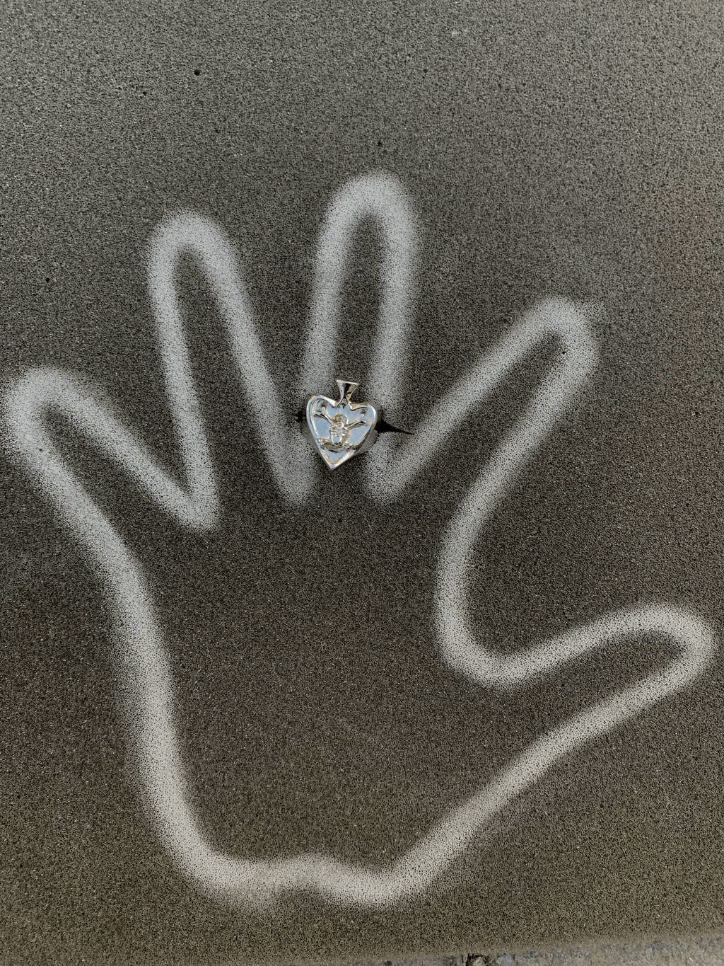 DEAD HAND